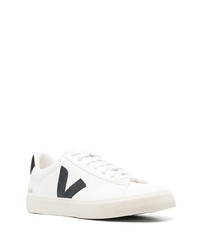 Baskets basses en cuir blanches et noires Veja