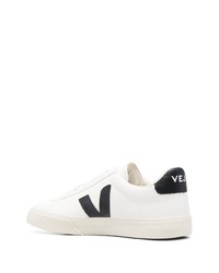 Baskets basses en cuir blanches et noires Veja