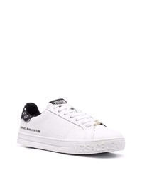 Baskets basses en cuir blanches et noires VERSACE JEANS COUTURE