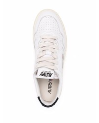 Baskets basses en cuir blanches et noires AUTRY