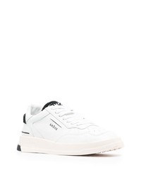 Baskets basses en cuir blanches et noires Ghoud