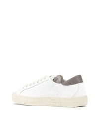 Baskets basses en cuir blanches et noires D.A.T.E