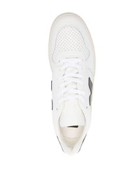 Baskets basses en cuir blanches et noires Veja