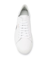 Baskets basses en cuir blanches et noires Axel Arigato