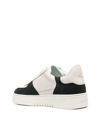 Baskets basses en cuir blanches et noires Axel Arigato