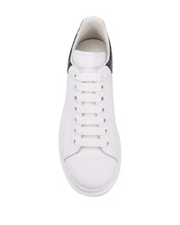 Baskets basses en cuir blanches et noires Alexander McQueen