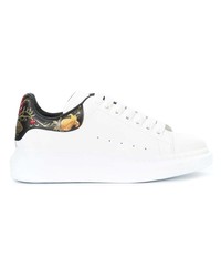 Baskets basses en cuir blanches et noires Alexander McQueen