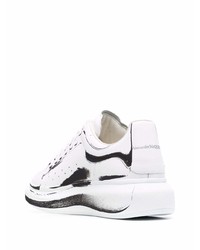 Baskets basses en cuir blanches et noires Alexander McQueen