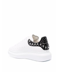 Baskets basses en cuir blanches et noires Alexander McQueen