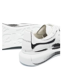 Baskets basses en cuir blanches et noires Alexander McQueen