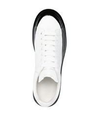 Baskets basses en cuir blanches et noires Alexander McQueen