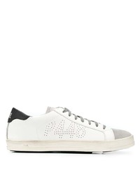 Baskets basses en cuir blanches et noires P448