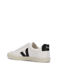 Baskets basses en cuir blanches et noires Veja