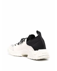 Baskets basses en cuir blanches et noires Emporio Armani