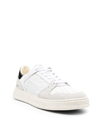 Baskets basses en cuir blanches et noires Premiata