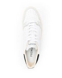 Baskets basses en cuir blanches et noires Premiata