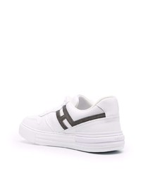 Baskets basses en cuir blanches et noires Hogan