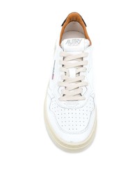 Baskets basses en cuir blanches et noires AUTRY