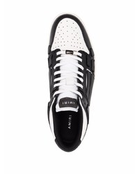 Baskets basses en cuir blanches et noires Amiri