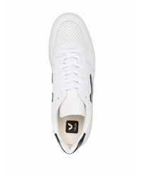 Baskets basses en cuir blanches et noires Veja