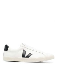 Baskets basses en cuir blanches et noires Veja