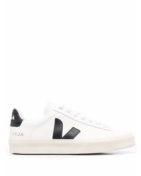 Baskets basses en cuir blanches et noires Veja