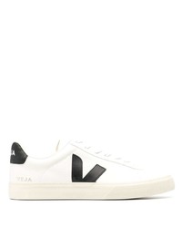 Baskets basses en cuir blanches et noires Veja