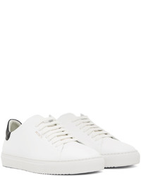 Baskets basses en cuir blanches et noires Axel Arigato