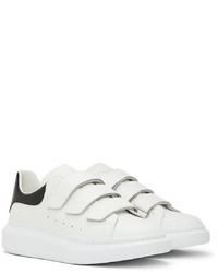 Baskets basses en cuir blanches et noires Alexander McQueen