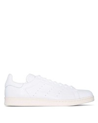 Baskets basses en cuir blanches adidas