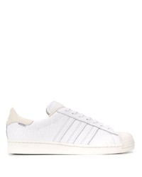 Baskets basses en cuir blanches adidas