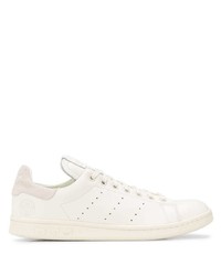 Baskets basses en cuir blanches adidas