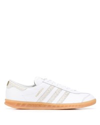 Baskets basses en cuir blanches adidas