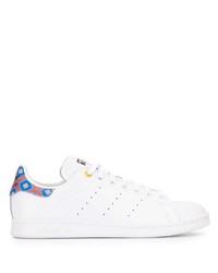 Baskets basses en cuir blanches adidas