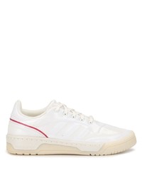 Baskets basses en cuir blanches adidas