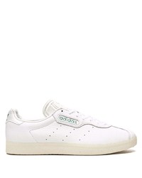 Baskets basses en cuir blanches adidas