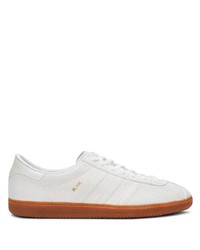 Baskets basses en cuir blanches adidas