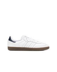 Baskets basses en cuir blanches adidas