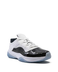 Baskets basses en cuir blanches Jordan