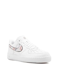 Baskets basses en cuir blanches Nike