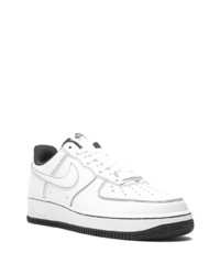 Baskets basses en cuir blanches Nike