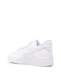 Baskets basses en cuir blanches Nike