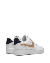 Baskets basses en cuir blanches Nike