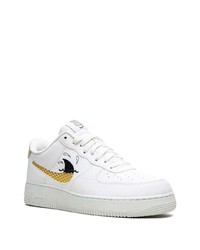 Baskets basses en cuir blanches Nike