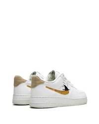 Baskets basses en cuir blanches Nike