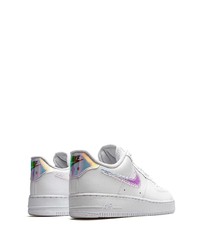 Baskets basses en cuir blanches Nike