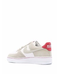 Baskets basses en cuir blanches Nike