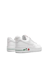 Baskets basses en cuir blanches Nike