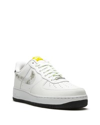 Baskets basses en cuir blanches Nike