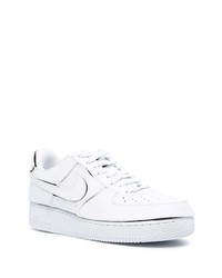 Baskets basses en cuir blanches Nike